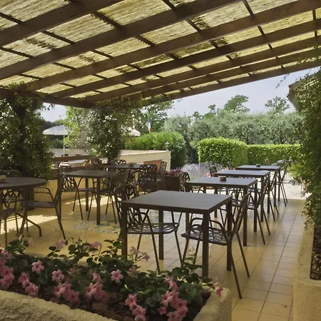 Hotel Les Oliviers 3*